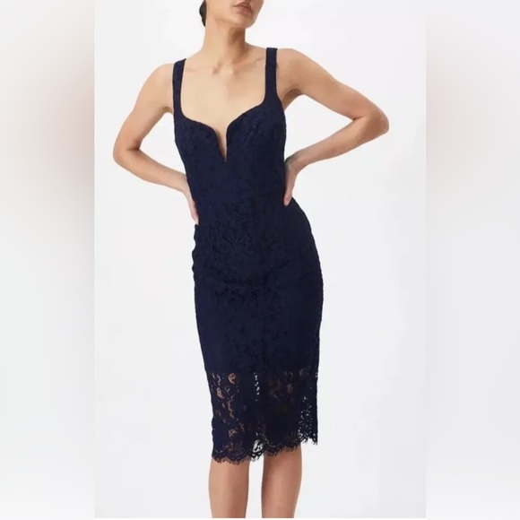 Women's size XS black BARDOT Adeline Lace Plunge-Neck Midi Dress - www.joarbit.com Women's size XS black BARDOT Adeline Lace Plunge-Neck Midi Dress - www.joarbit.com